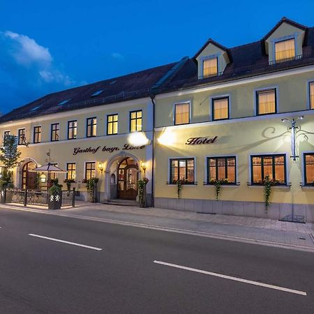 Hotel Bayrischer Loewe Osterhofen Ngoại thất bức ảnh