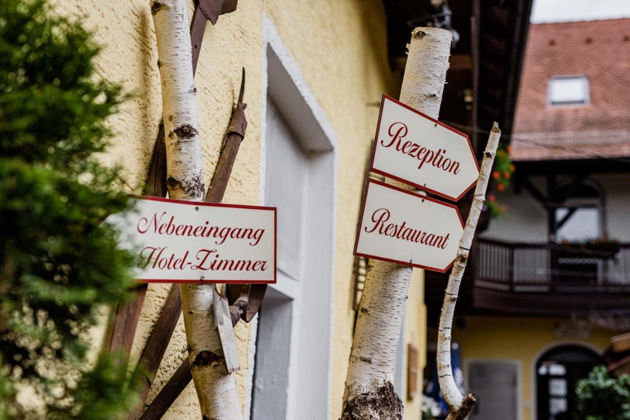 Hotel Bayrischer Loewe Osterhofen Ngoại thất bức ảnh