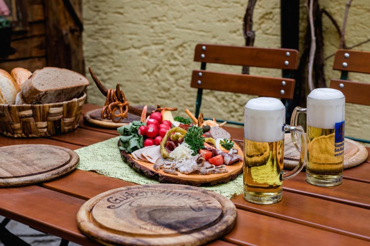 Hotel Bayrischer Loewe Osterhofen Ngoại thất bức ảnh