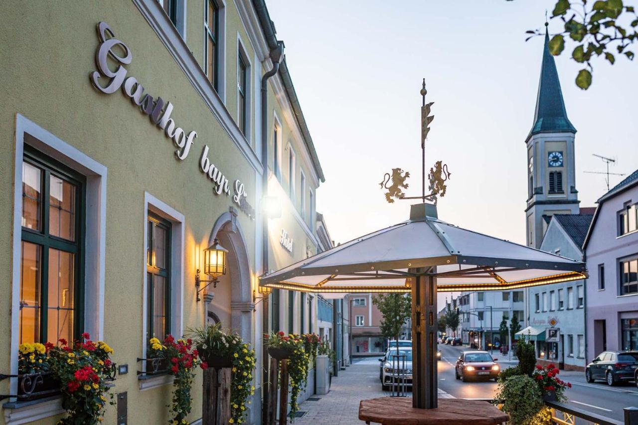 Hotel Bayrischer Loewe Osterhofen Ngoại thất bức ảnh