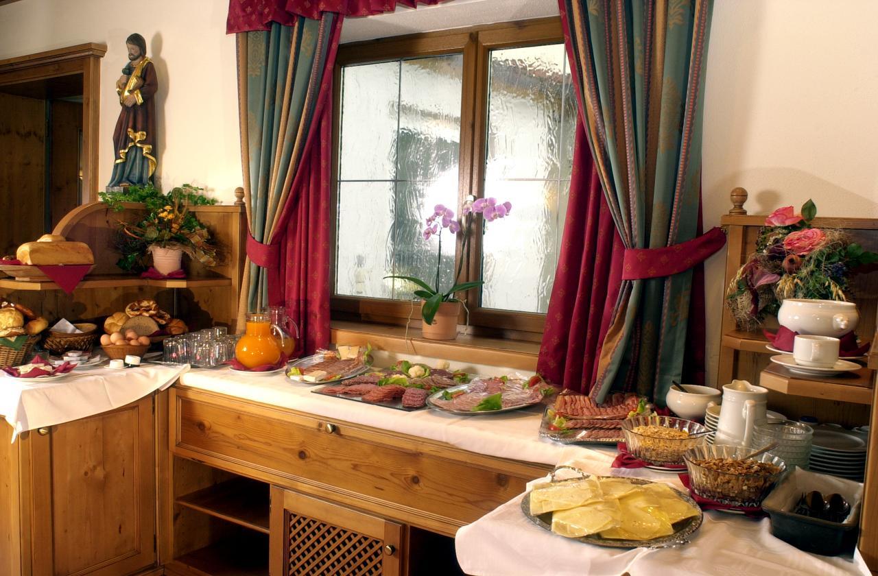 Hotel Bayrischer Loewe Osterhofen Ngoại thất bức ảnh